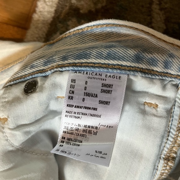 American Eagle Jeans - Picture 4 of 4